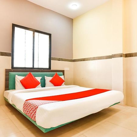 Oyo Hotel Karemore Celebration Bhandāra Exterior photo