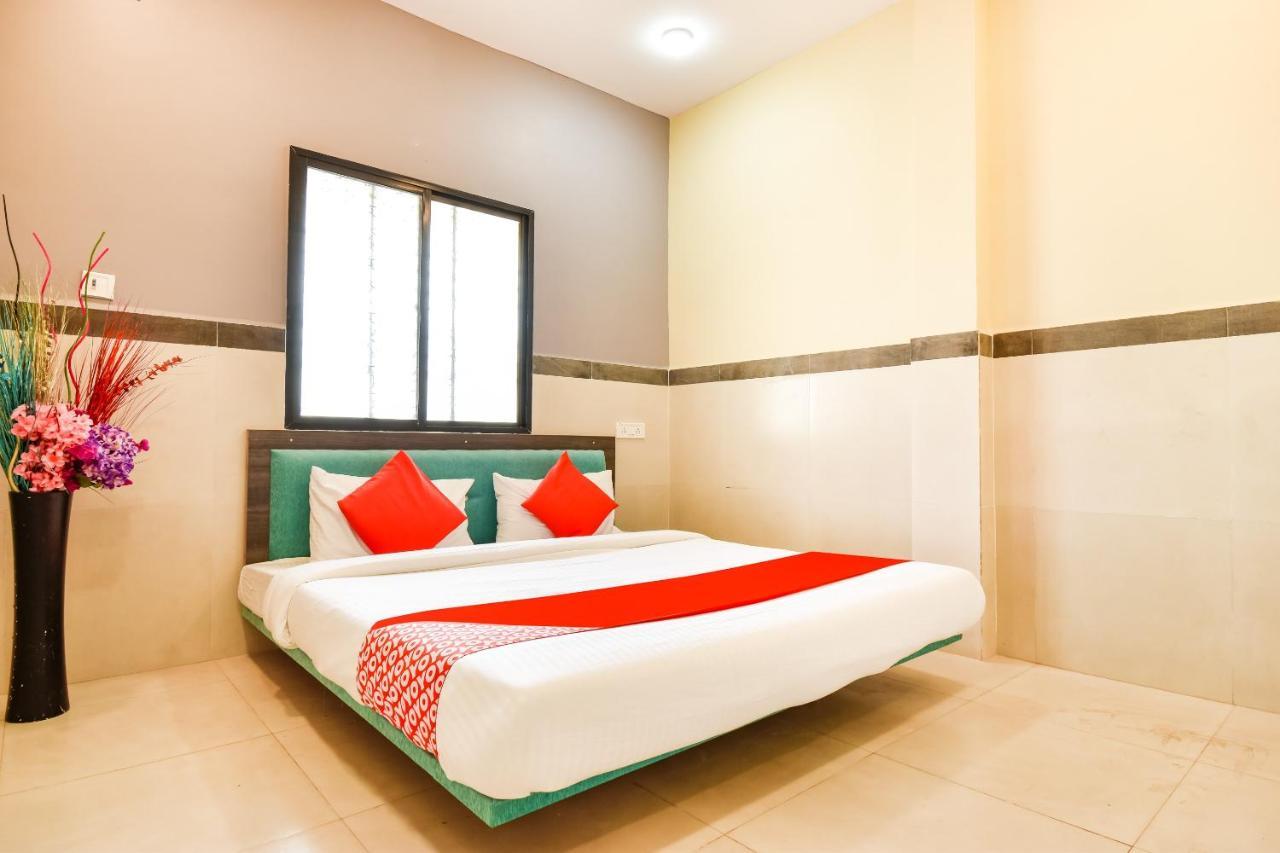 Oyo Hotel Karemore Celebration Bhandāra Exterior photo