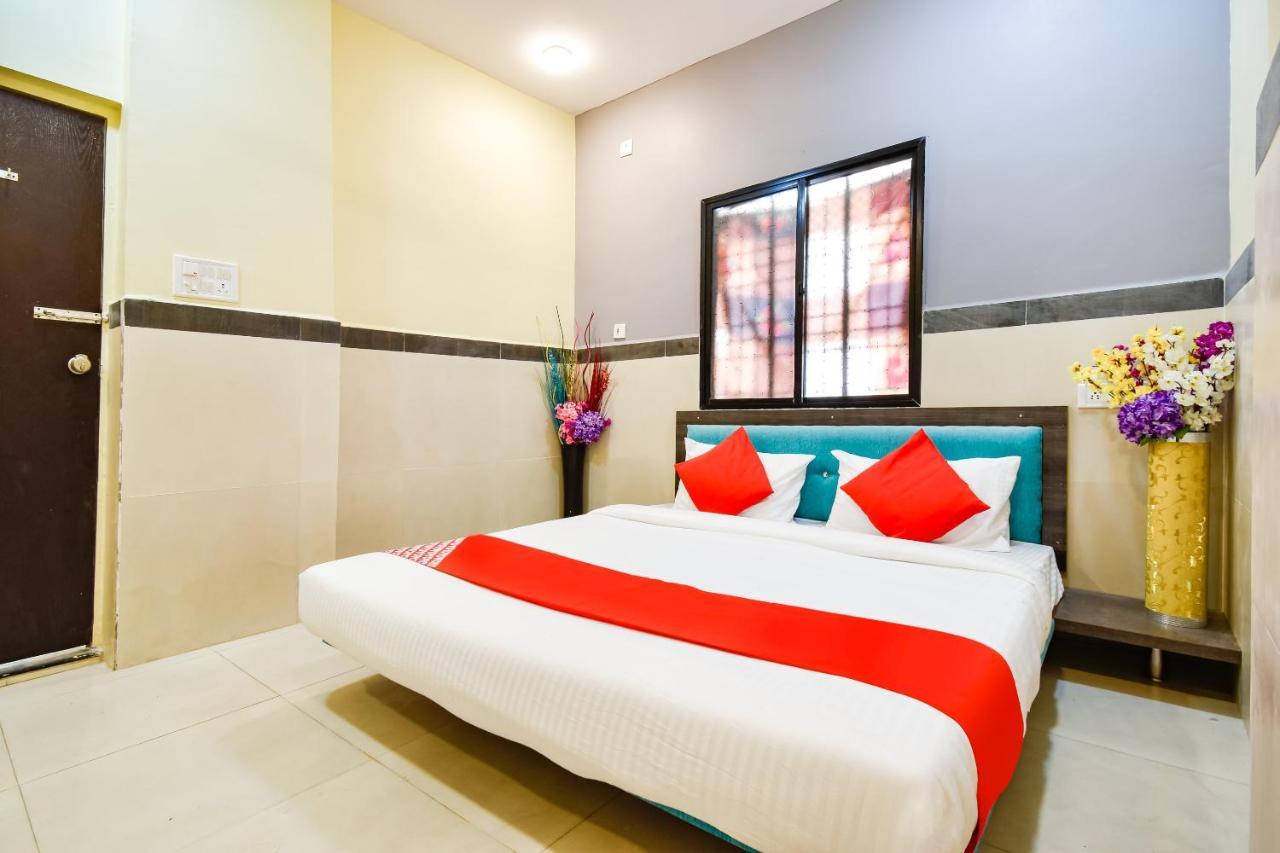 Oyo Hotel Karemore Celebration Bhandāra Exterior photo
